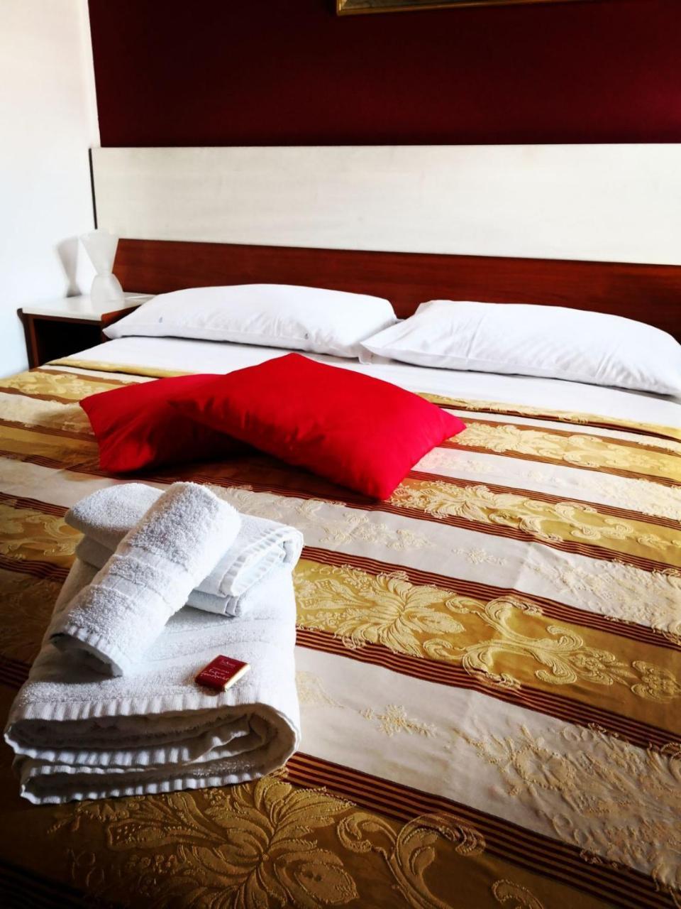 B&B Il Nido Кротоне Экстерьер фото
